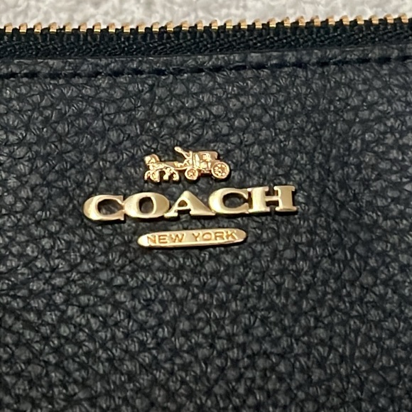 Coach leather Wristlet 8in X 5in - Picture 8 of 8